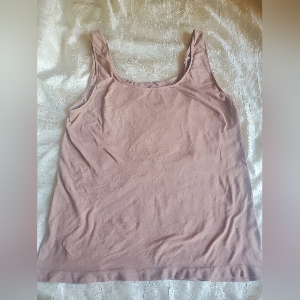 Skims smoothing tank